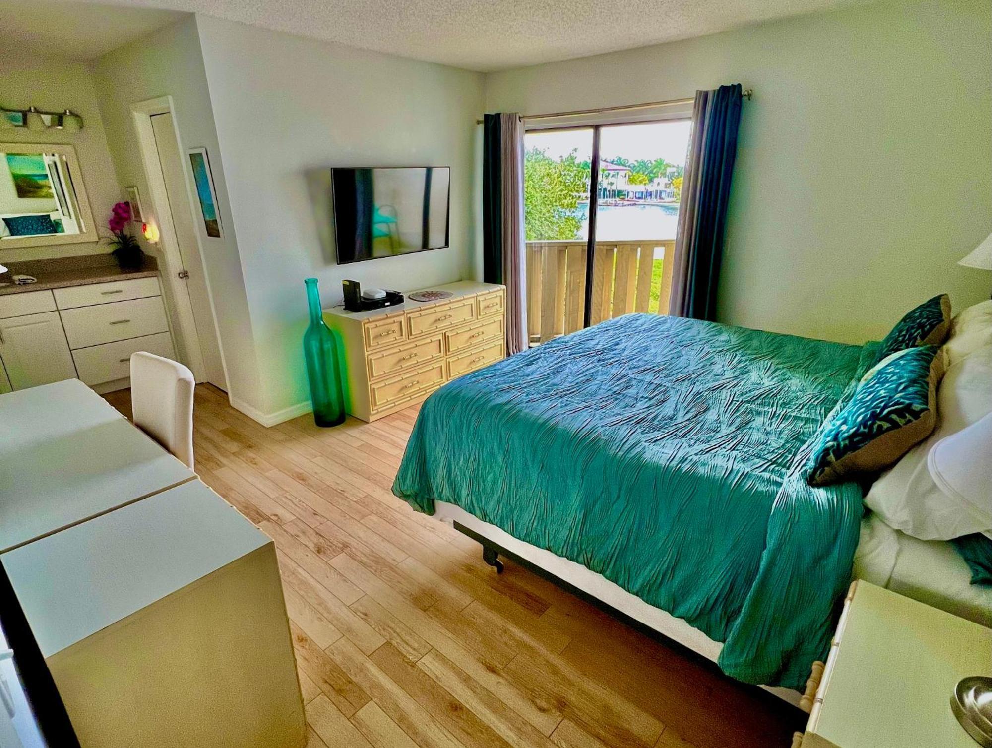 Luxury Waterfront Views - Heated Pool - 1400Sf Duplex - Minutes To The Beach 西耶斯塔岛 外观 照片